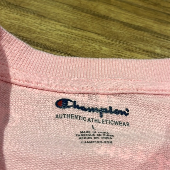Champion pink and white crew neck sweater - Picture 6 of 9